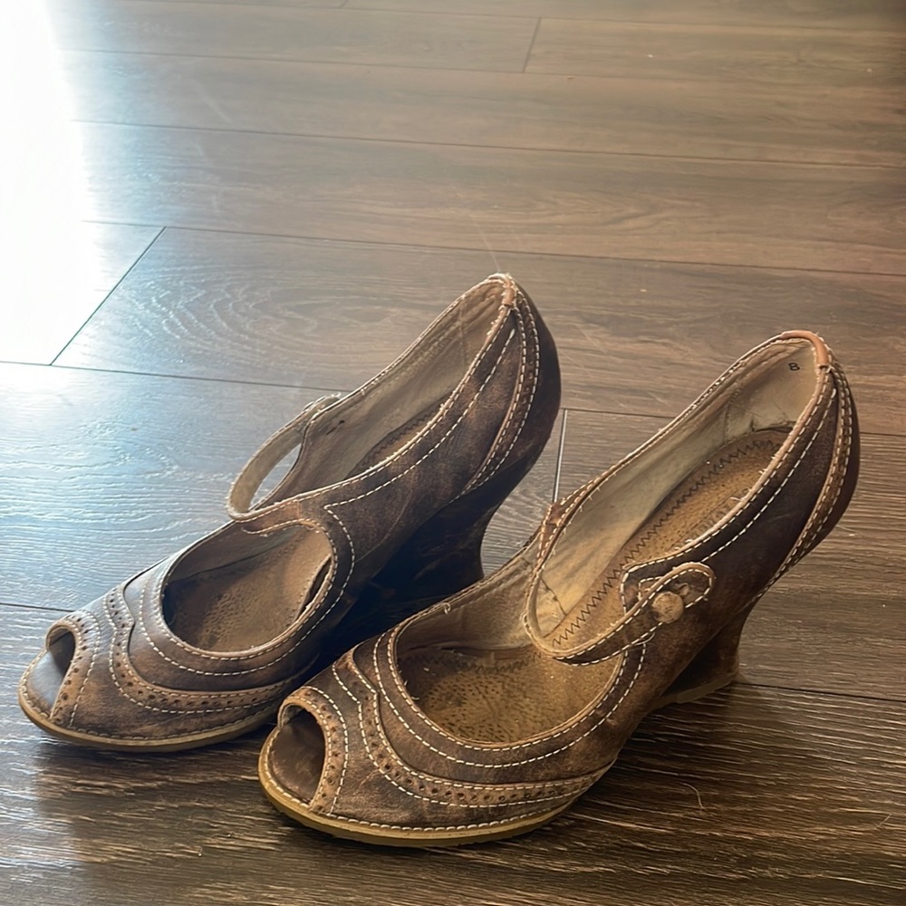 Seychelles Oxford Mary Jane wedge heel peep toe size 8